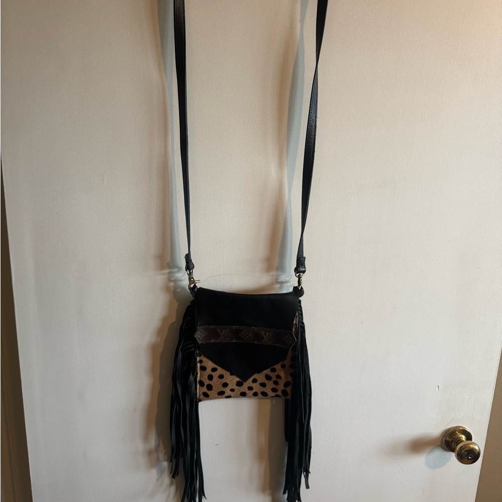 Stylish Black and Tan Fringe Crossbody Bag